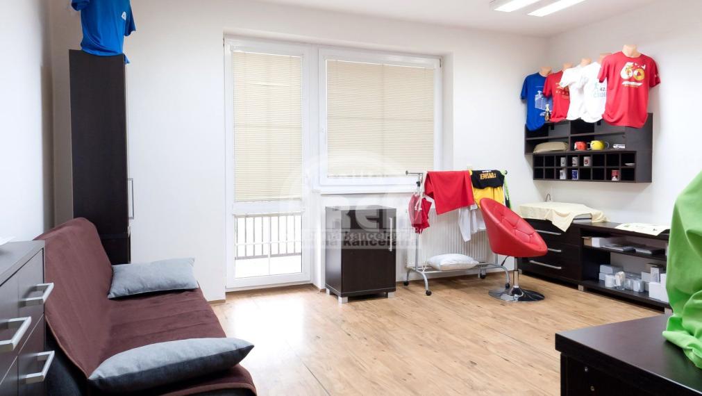 Polyfunkčný objekt vo Vranove nad Topľou