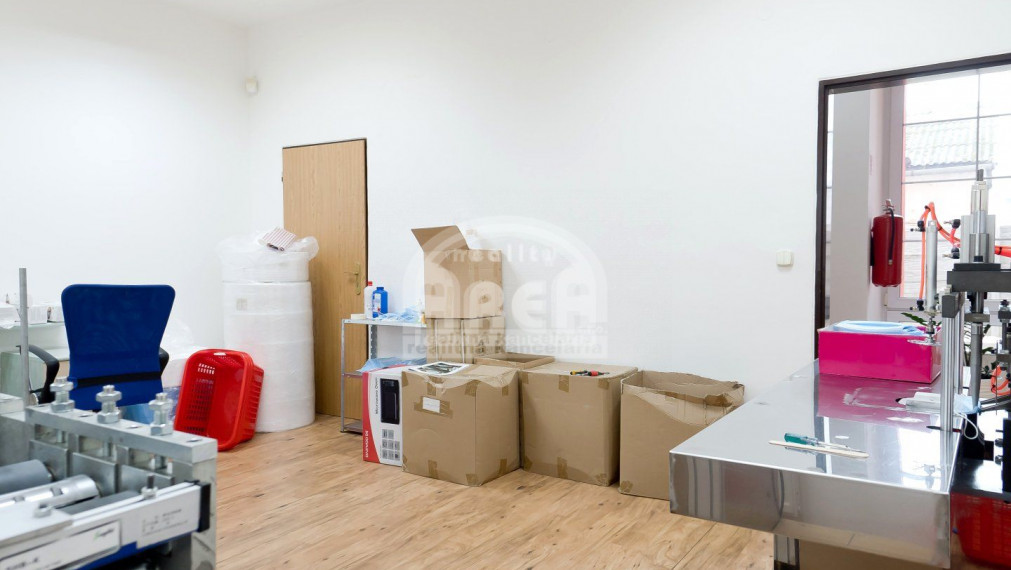 Polyfunkčný objekt vo Vranove nad Topľou