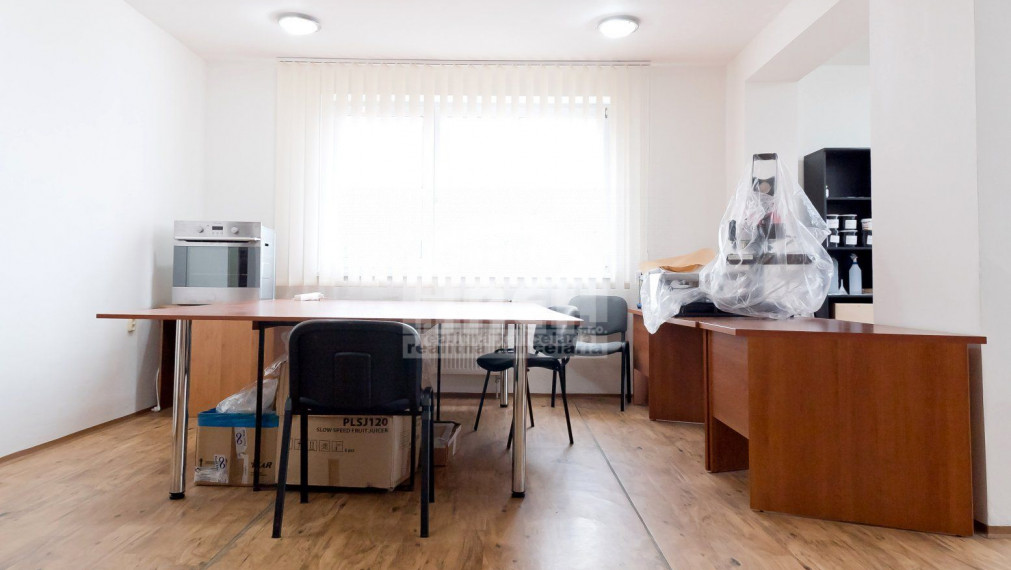 Polyfunkčný objekt vo Vranove nad Topľou