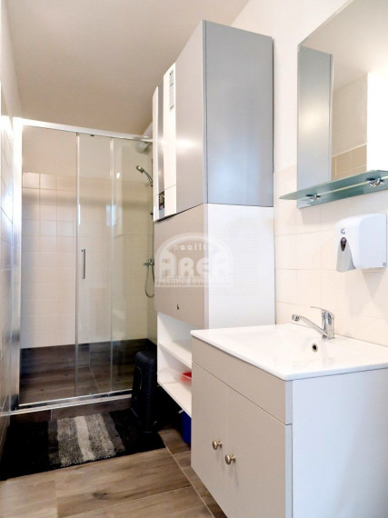 Polyfunkčný objekt vo Vranove nad Topľou