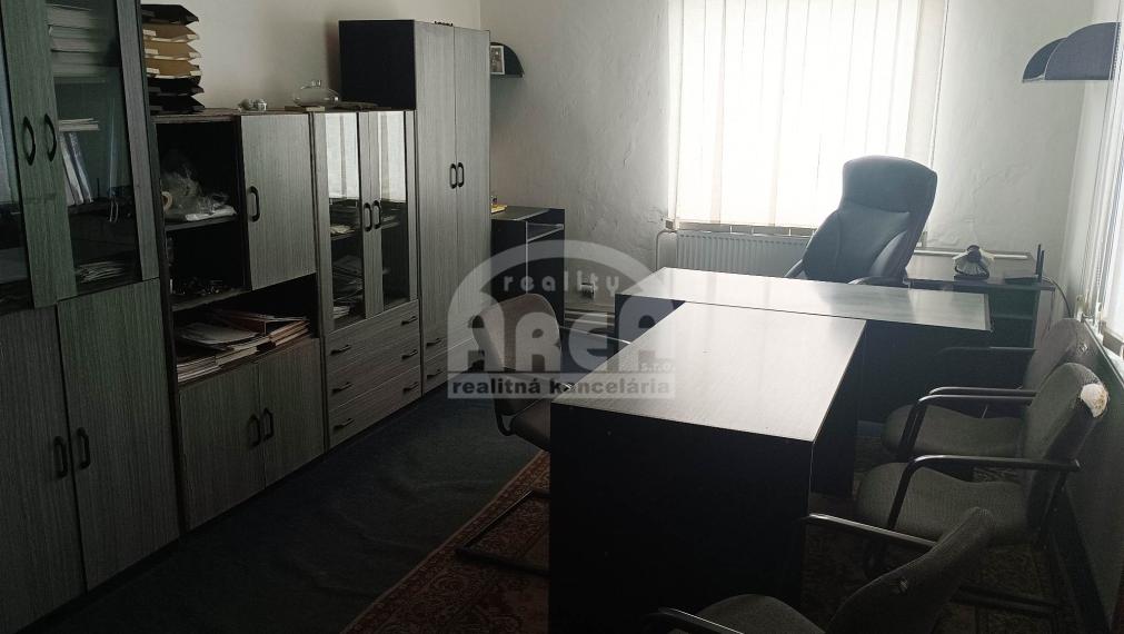Kancelárie s rôznou výmerou v administratívnej budove v MI