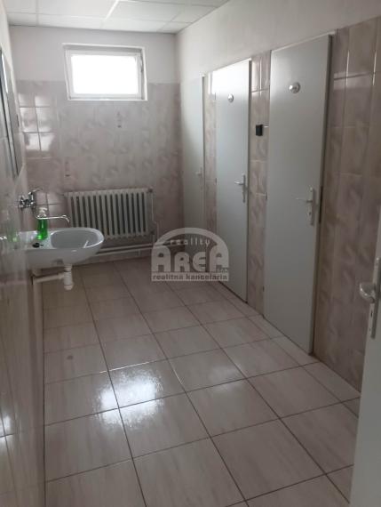 Kancelárie s rôznou výmerou v administratívnej budove v MI