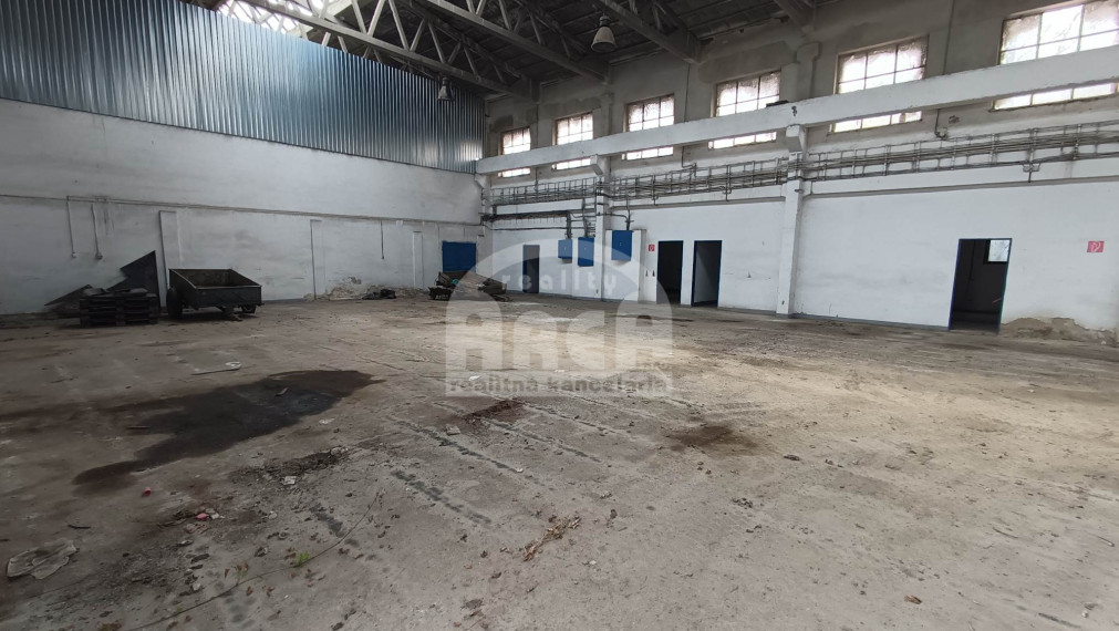 Hala s montáž. jamou/hangár v priem. areáli v Michalovciach