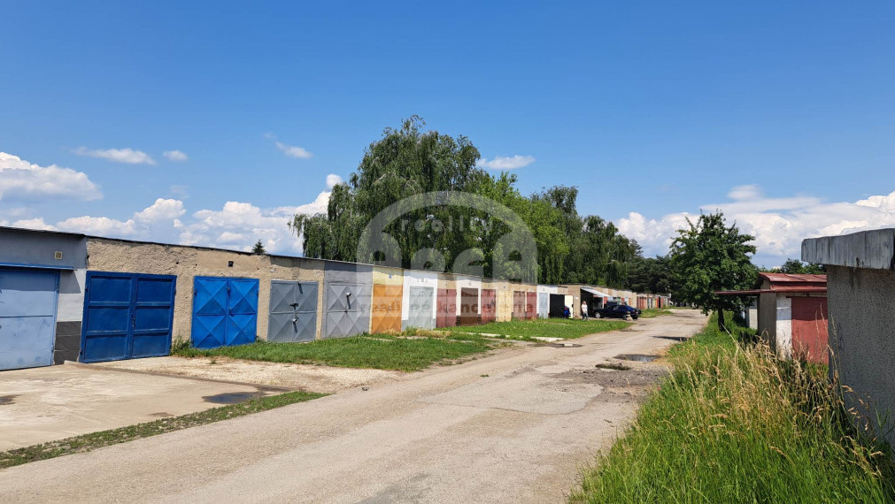 Garáž v blízkosti sídliska Juh v Michalovciach