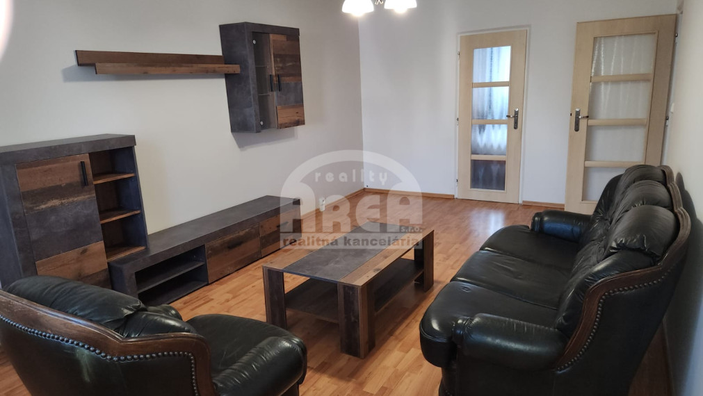 3- izbový byt na sídlisku Juh v Michalovciach