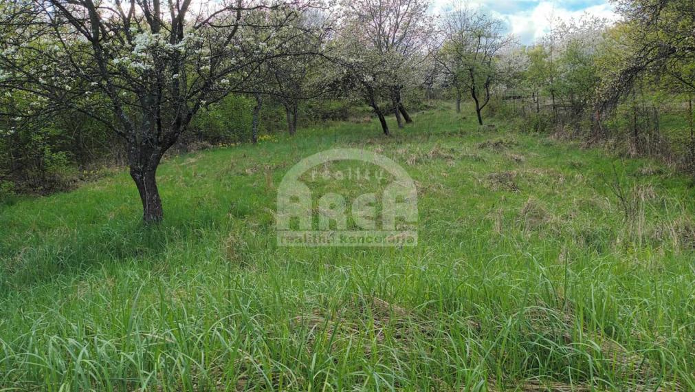 Pozemok s celkovou výmerou 2949 m2 v kat. území obce Kaluža