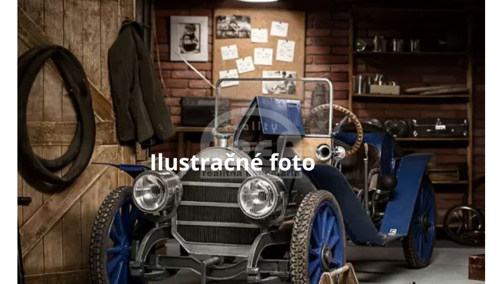 Garáž v meste Strážske