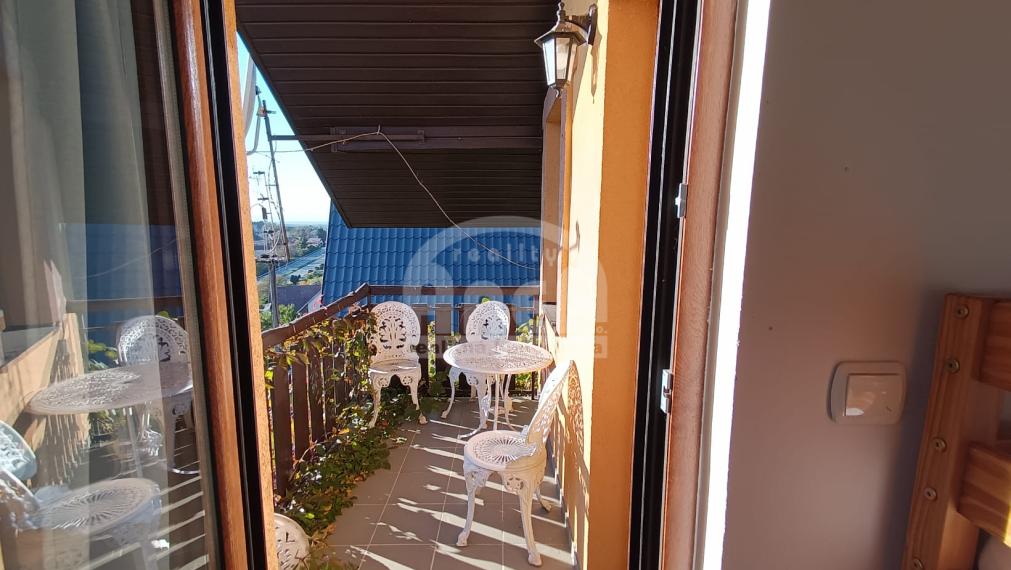 Krásna dvojpodlažná chata s nádherným výhľadom nad Viniankou