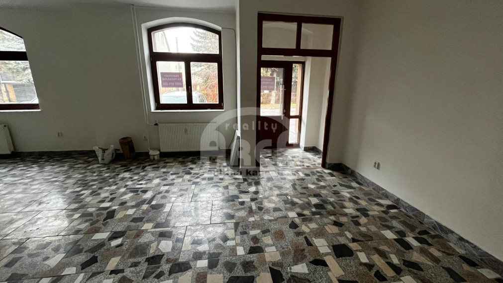 Na prenájom obchodný priestor v meste Sobrance