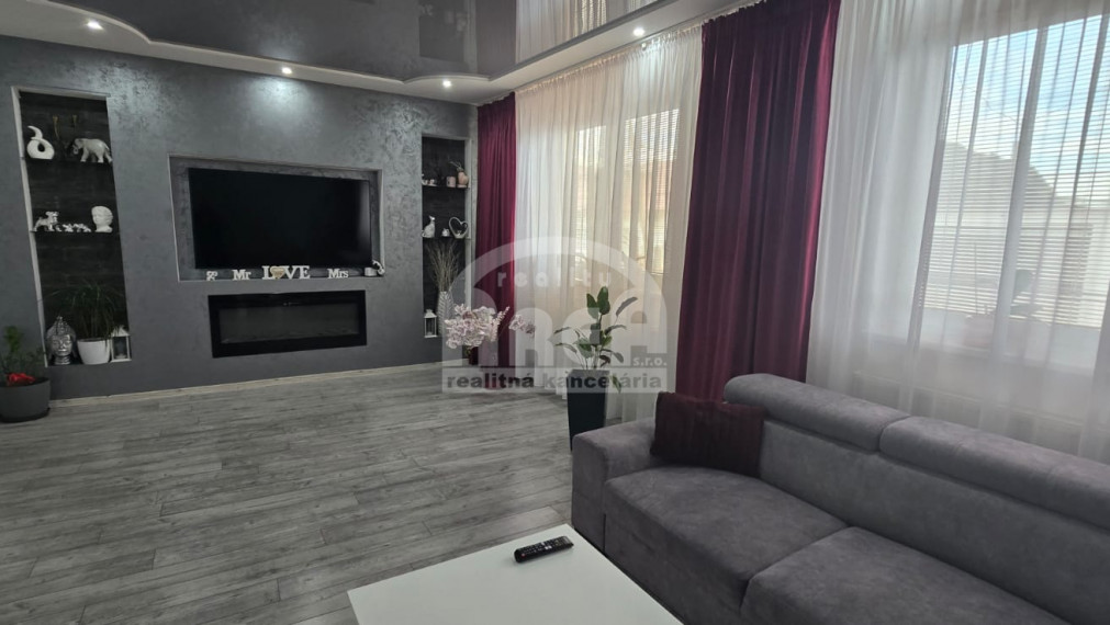 Dvojpodlažný rodinný dom- sídlisko Stráňany v Michalovciach