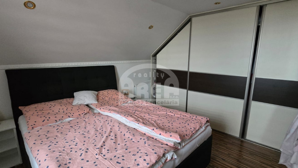 Dvojpodlažný rodinný dom- sídlisko Stráňany v Michalovciach