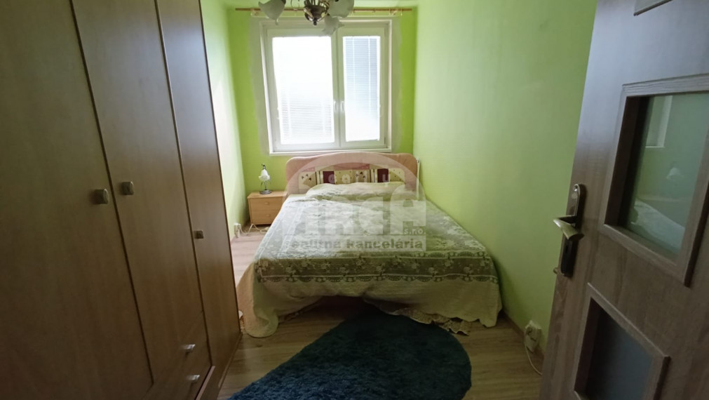 Priestranný 5- izbový byt na sídlisku Východ v Michalovciach