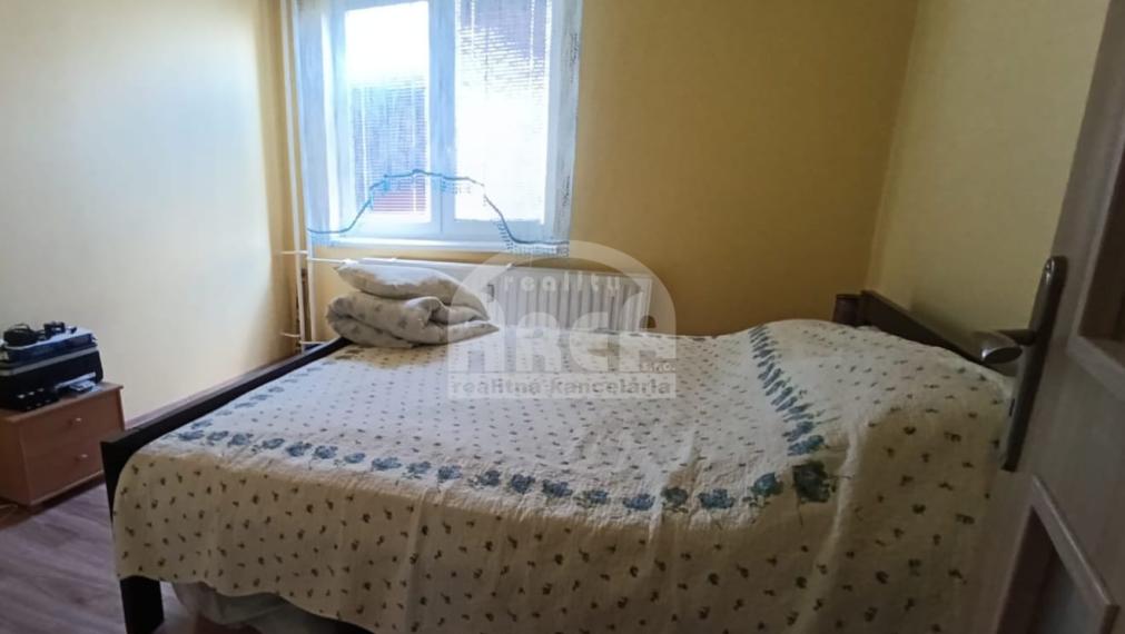 Priestranný 5- izbový byt na sídlisku Východ v Michalovciach