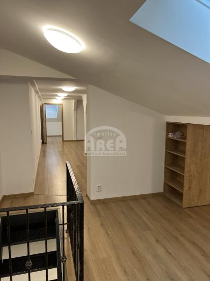 Na prenájom obchodné priestory v centre mesta Michalovce