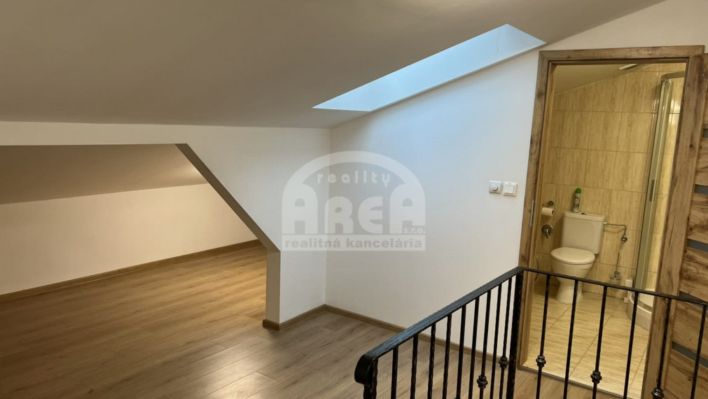 Na prenájom obchodné priestory v centre mesta Michalovce