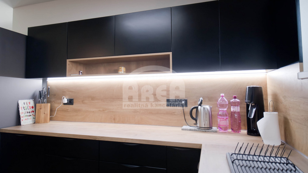 VÝRAZNÁ ZĽAVA! Krásny bungalov v obci Petrovce nad Laborcom