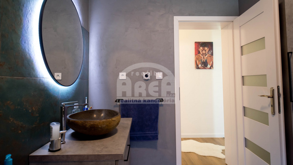 VÝRAZNÁ ZĽAVA! Krásny bungalov v obci Petrovce nad Laborcom