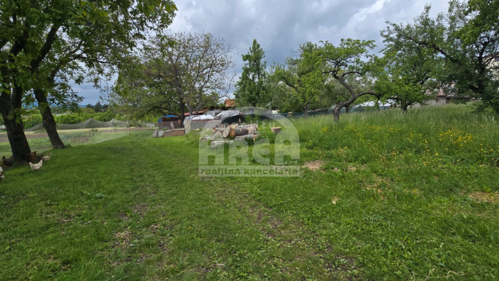 Stavebný pozemok vo vyhľadávanej obci Vinné