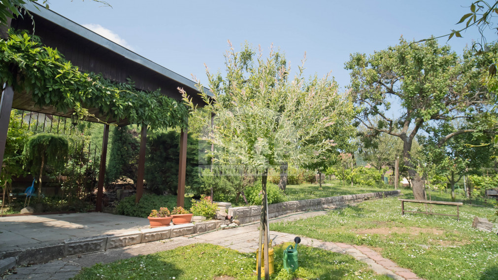 SKVELÁ ZĽAVA! Pekná chata v Trnave pri Laborci