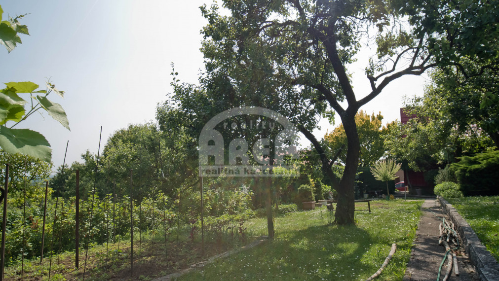 SKVELÁ ZĽAVA! Pekná chata v Trnave pri Laborci