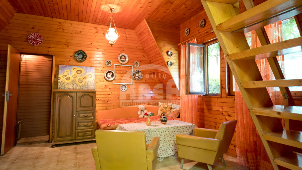 SKVELÁ ZĽAVA! Pekná chata v Trnave pri Laborci