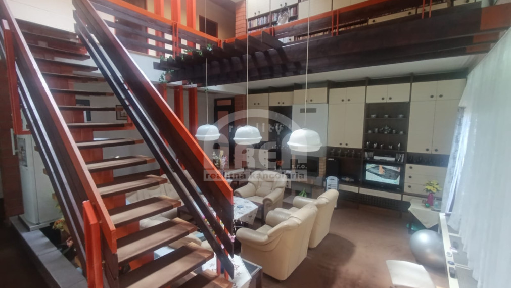 Priestranný rodinný dom v lukratívnej časti mesta Sobrance