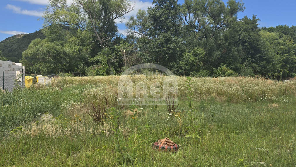 Stavebný pozemok vo vyhľadávanej obci Vinné