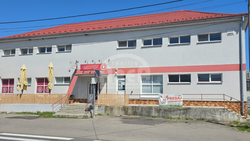 Komerčná budova v obci Nacina Ves