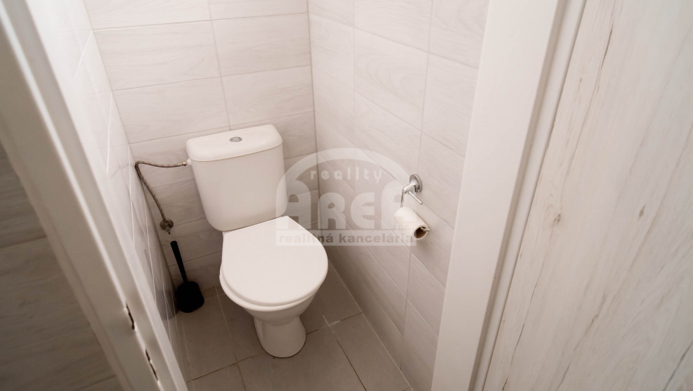 Objekt vhodný na podnikanie v obci Staré