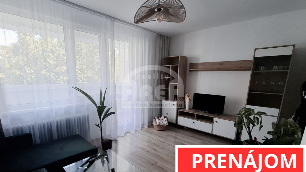 Na prenájom 1,5- izbový byt na sídlisku Západ, Michalovce