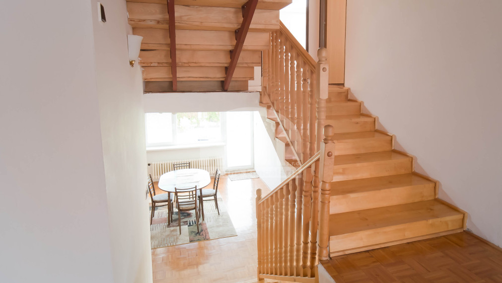 Dvojpodlažný rodinný dom v skvelej lokalite mesta Michalovce