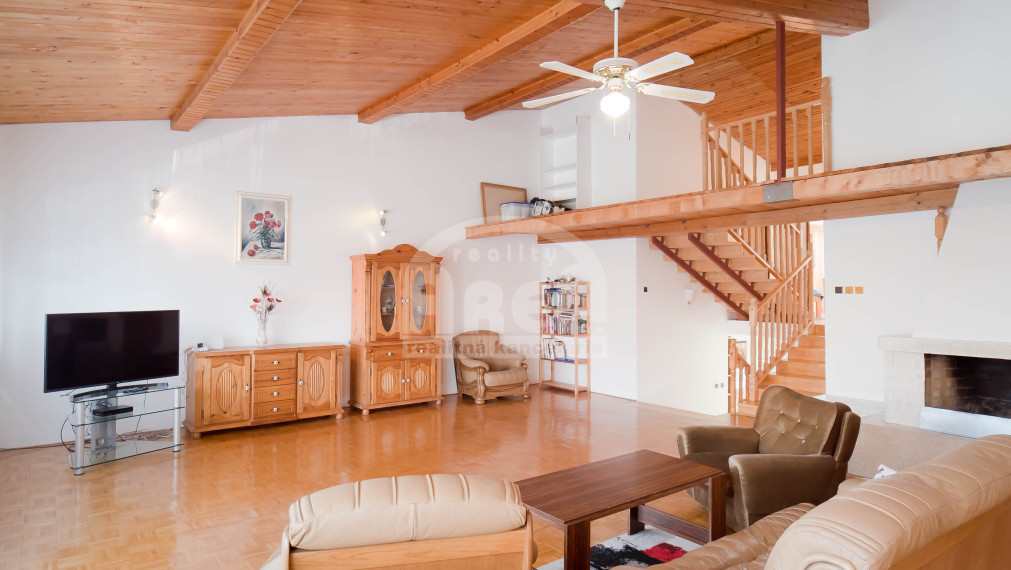 Dvojpodlažný rodinný dom v skvelej lokalite mesta Michalovce