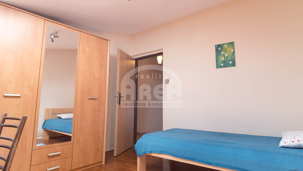 Dvojpodlažný rodinný dom v skvelej lokalite mesta Michalovce