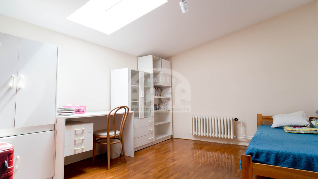 Dvojpodlažný rodinný dom v skvelej lokalite mesta Michalovce