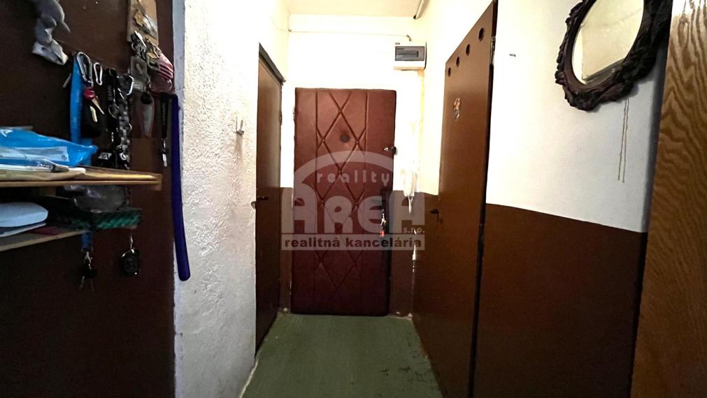 Priestranný 3- izbový byt na sídlisku Juh v Michalovciach