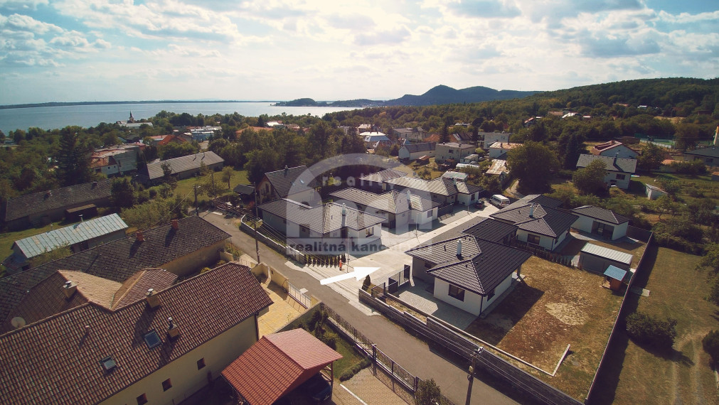 Krásna novostavba rodinného domu v malebnej obci Klokočov