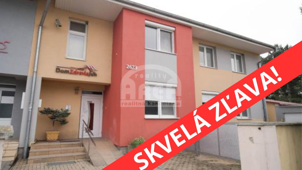 Komerčná budova v širšom centre mesta Vranov nad Topľou