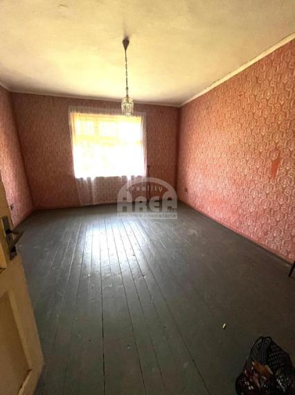 Vidiecky rodinný domček v obci Husák