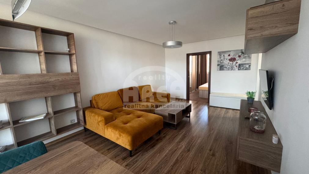 Na prenájom 4- izbový byt na sídlisku SNP v Michalovciach