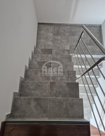 Novostavba dvojpodlažného rodinného domu v obci Kravany