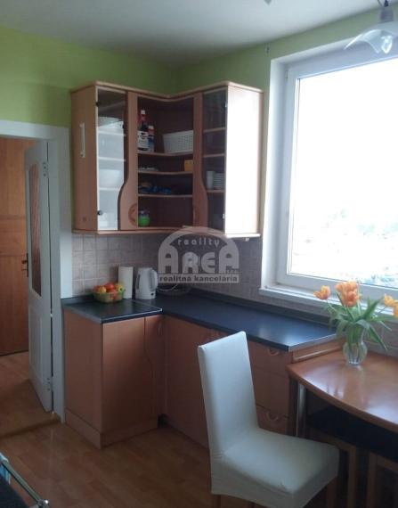 4- izbový byt v TOP lokalite sídliska Východ v Michalovciach