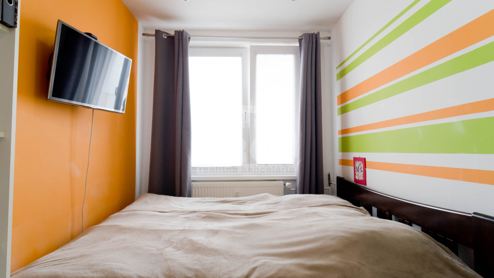 Priestranný 5- izbový byt na sídlisku Východ v Michalovciach