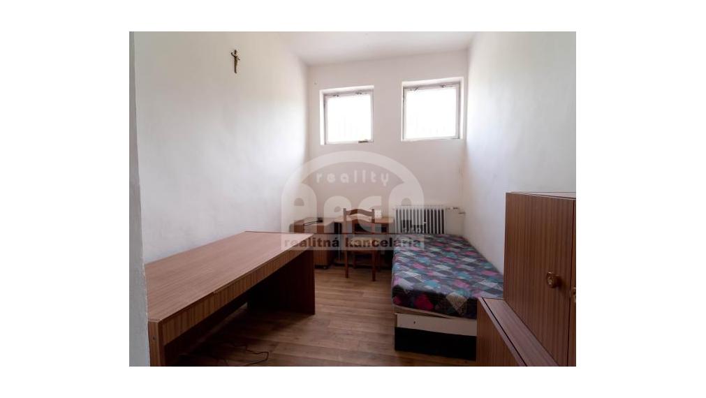 Objekt vhodný na podnikanie v obci Staré