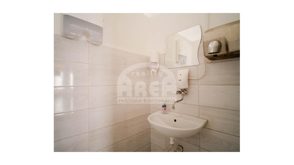 Objekt vhodný na podnikanie v obci Staré