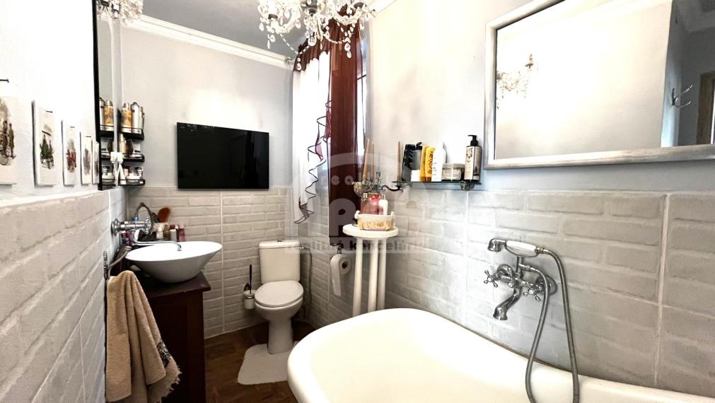 Dvojpodlažná murovaná chata na Zemplínskej Šírave