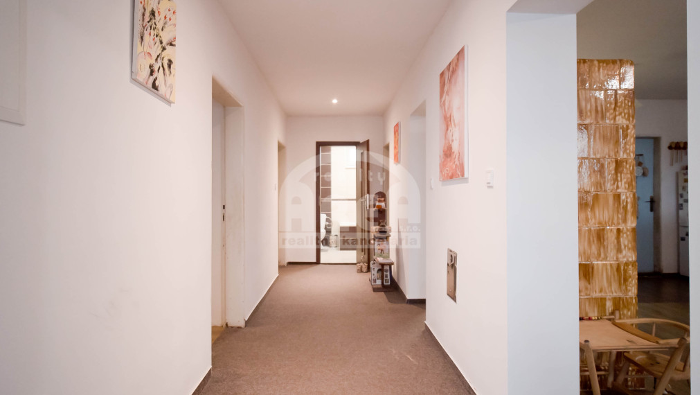 Rodinný dom v Sobranciach - mestská časť Komárovce