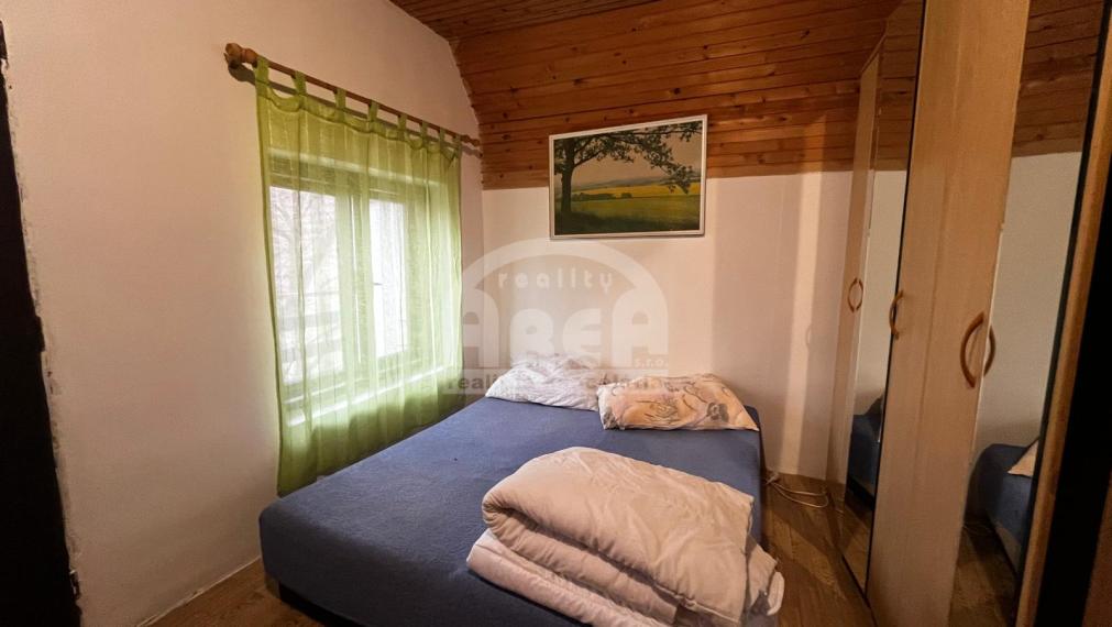 Trojpodlažná rekreačná chata Kaluža