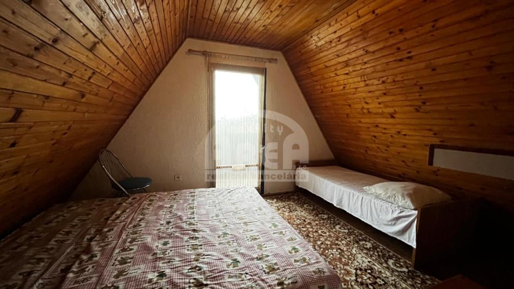 Trojpodlažná rekreačná chata Kaluža