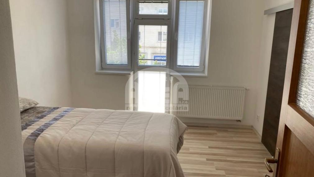 Tehlový 3- izbový byt priamo v centre mesta Michalovce