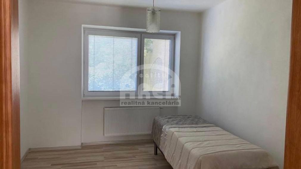 Tehlový 3- izbový byt priamo v centre mesta Michalovce